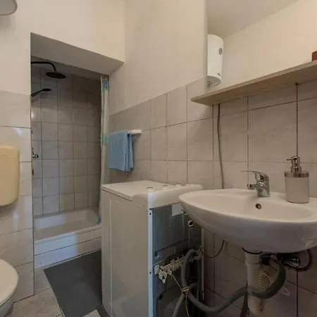 Ferienhaus Three Bedroom Vinišće